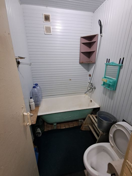 2/3 xona qilingan uy ijaraga beriladi. Obl gaz yaqini
