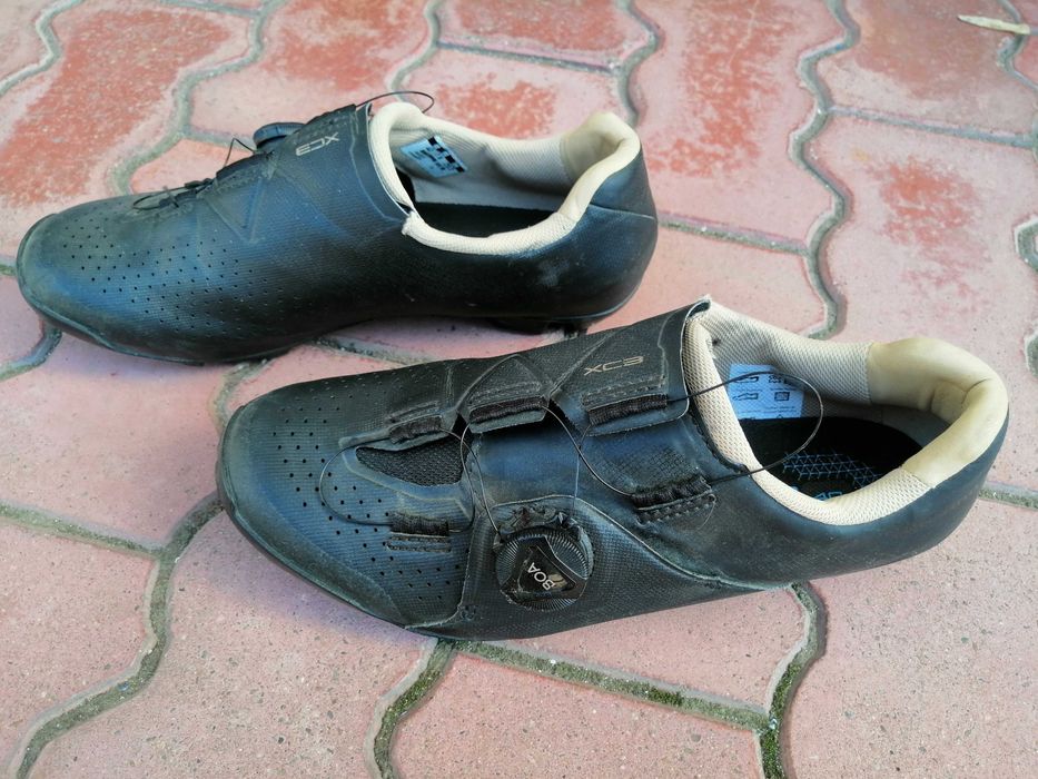 Pantofi ciclism Shimano XC300 & XC7 si Casti Bell Nomad 2 & Keed Kailu