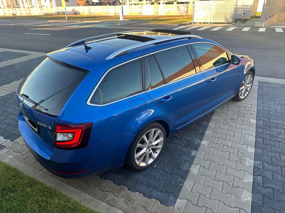 • Skoda Octavia • 2018.12 • Distrinic • DSG • Euro 6 • Propietar •
