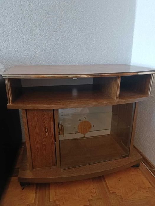 Тумбочка под телевизор