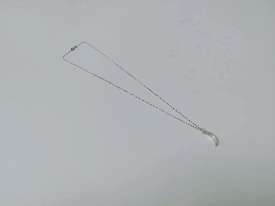 Colier/lant argint 925, cu pandantiv de argint 925 cu o semiluna, JK