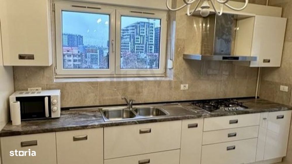 Apartament 3 camere 140mp  Loc de parcare inclus