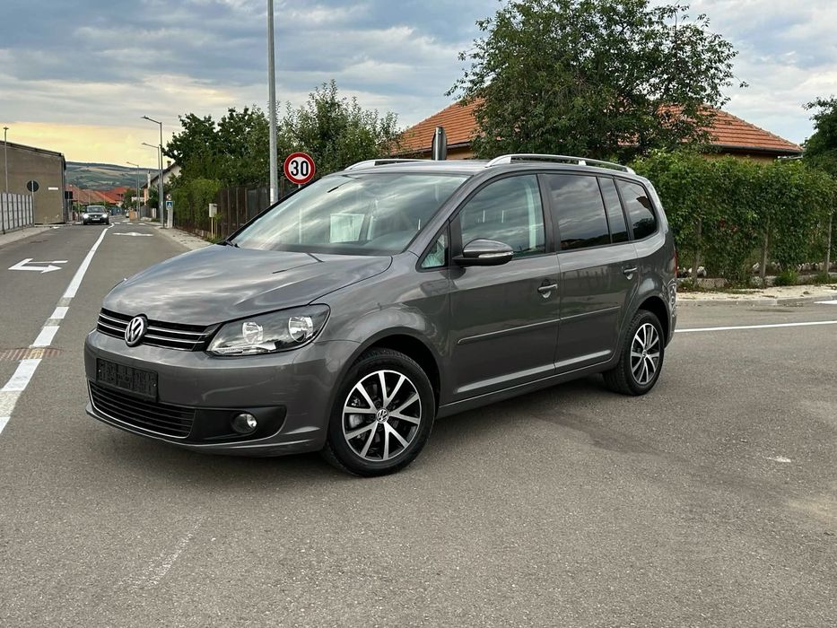 VOLKSWAGEN Touran 2011 — imagine 2