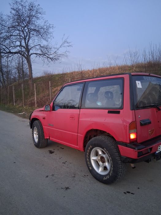 Vând suzuki vitara 1.6 8v