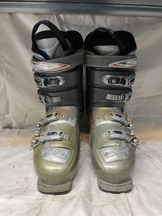 Clapari ski schi Nordica ONE S W marime EUR:39 Mondo:25.5