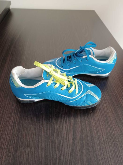 Ghete de fotbal pt copii - Kipsta