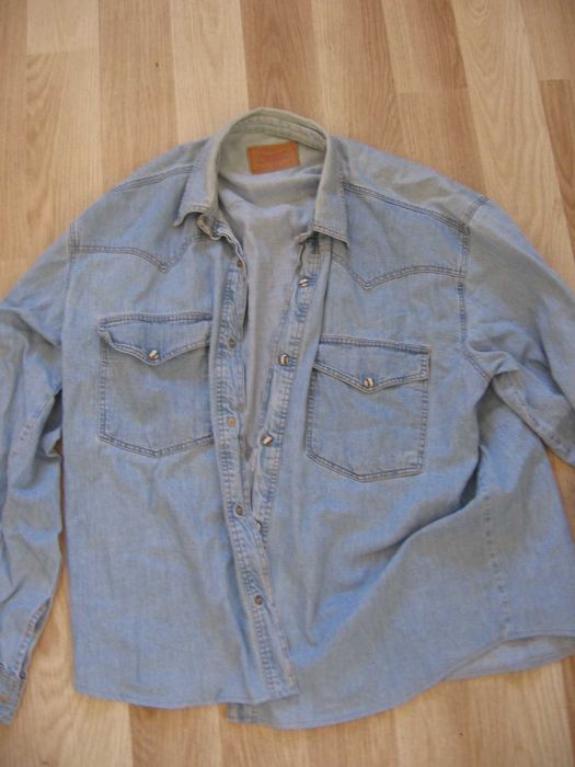 Дънкено яке и риза  Levi Strauss - употребявани