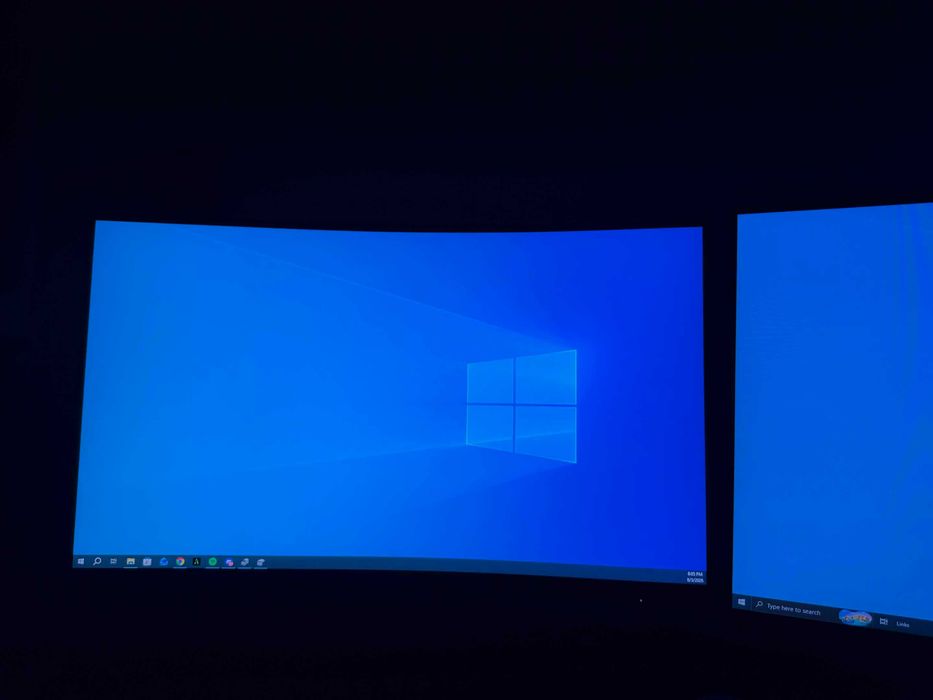 2x Monitor Gaming AOC 27" Curbat 240Hz Full HD – Stare excelentă