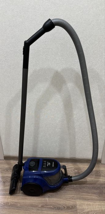 Пылесос Samsung синий