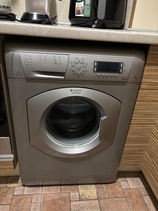 Пералня Hotpoint
