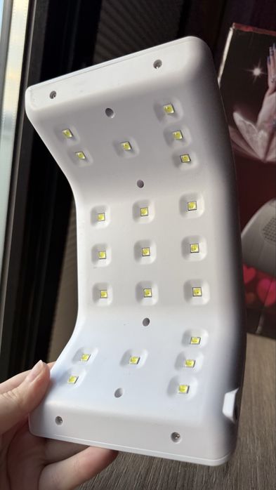 Комплект за маникюр – UV/LED лампа Semilac + прахоуловител
