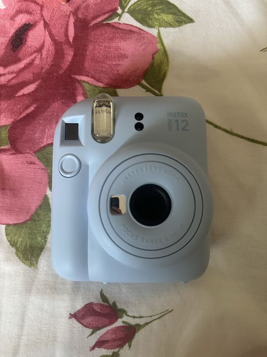 Фотоаппарат Instax Mini 12