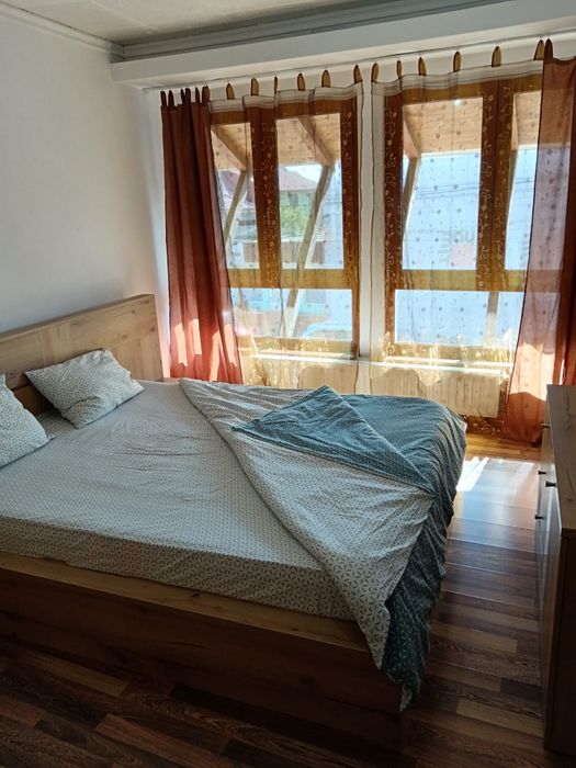 Cazare regim hotelier apartament penthouse premium central cu jacuzzi-2 camere