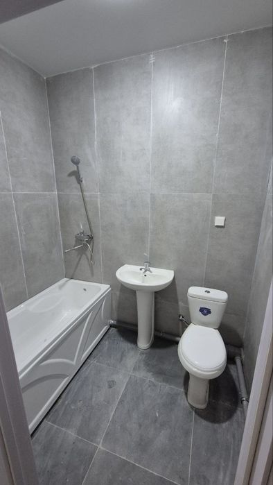 Своя срочно продам 1в2/6/15 Юнусабад ЖК Ассалом Жомий Golden House