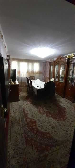 Uy sotiladi yunusobod tumani universamda