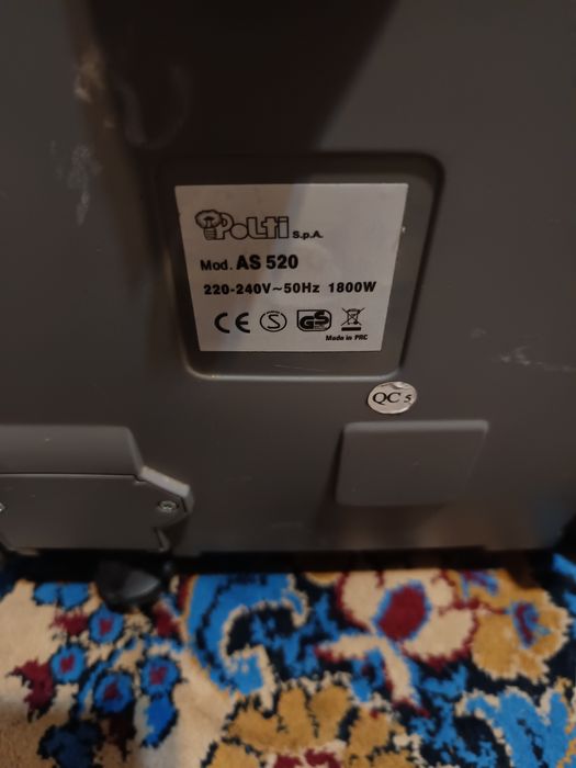 Aspirator Polti  și Philips .