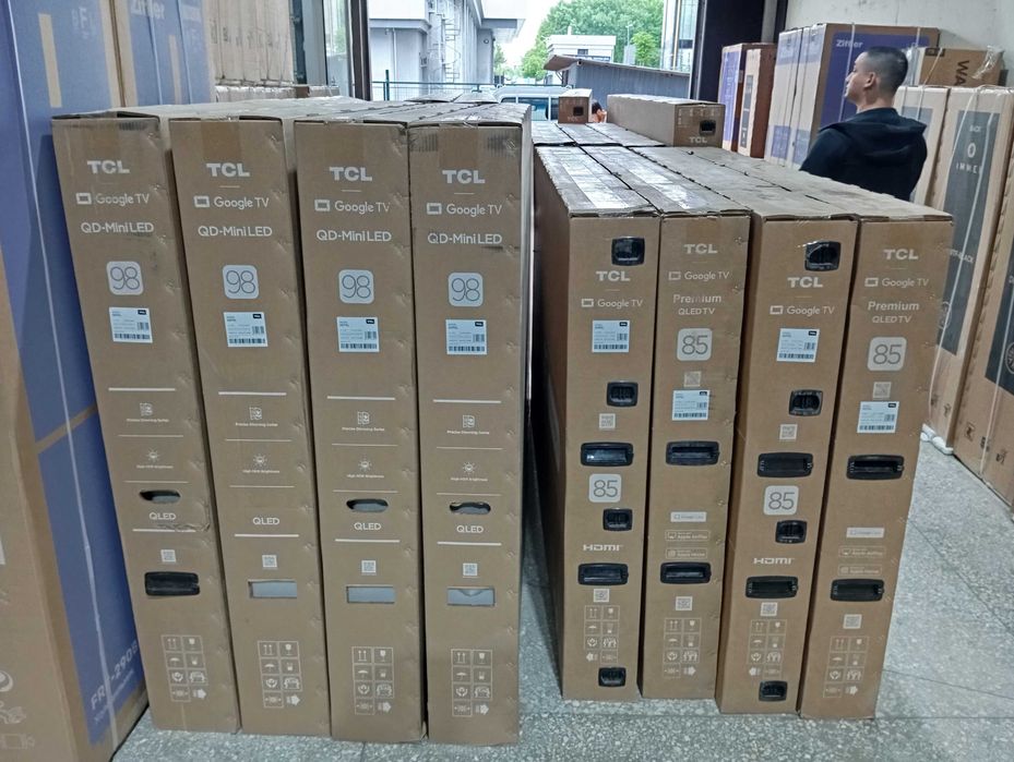 Телевизор TCL 98P8L