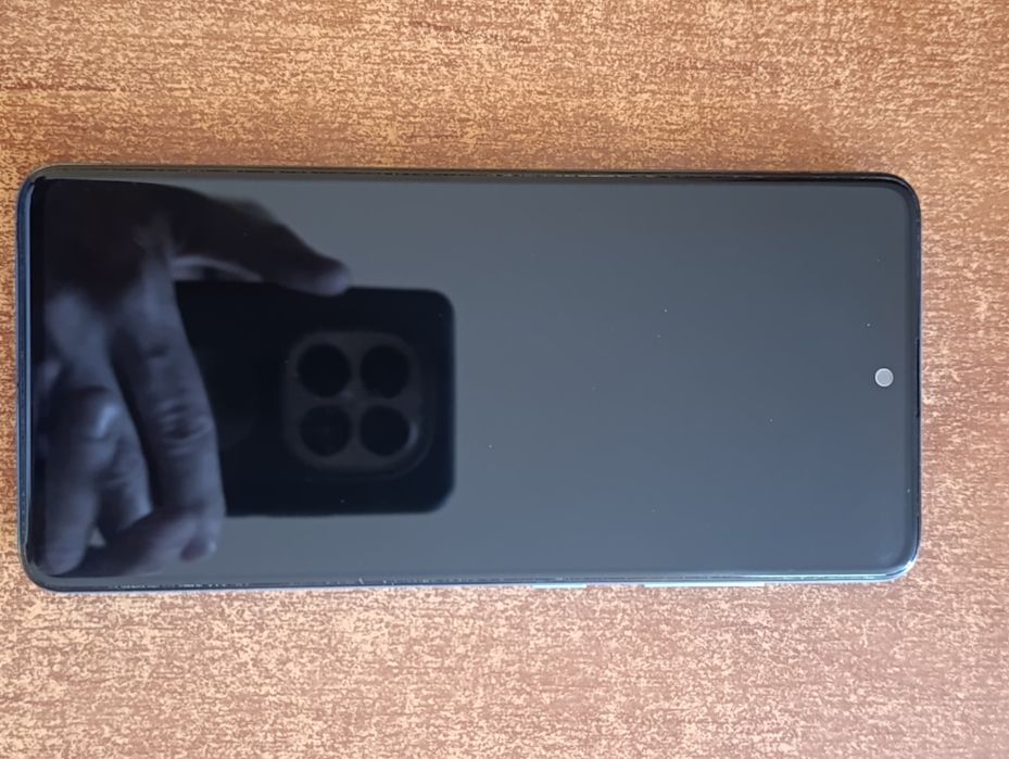 Продам Samsung A51  4/64