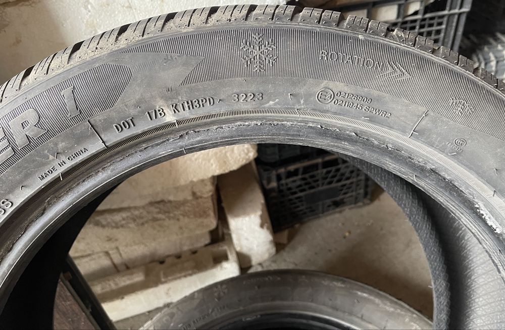 Anvelope iarna, 225/50 R18” DOT 2023