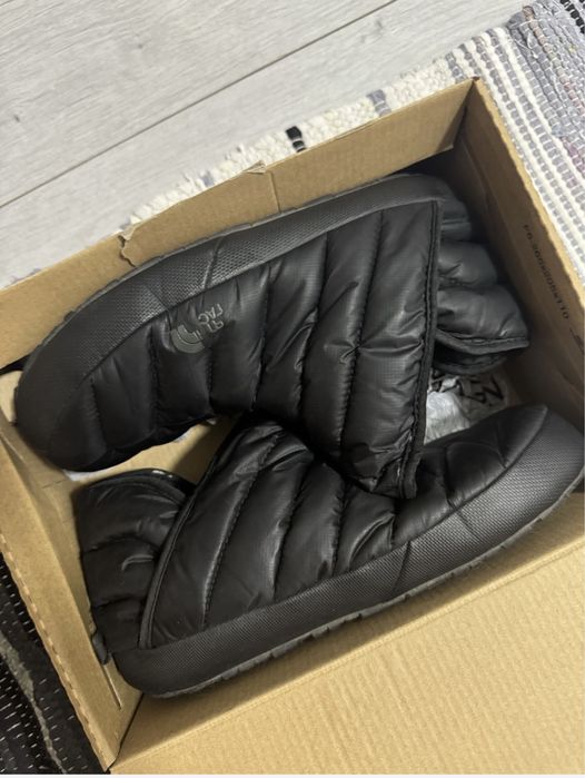 The north face кроссовки