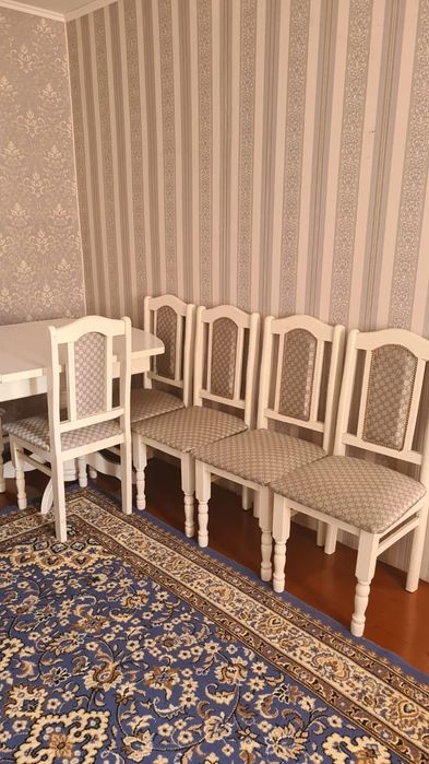 Продам стол со стульями