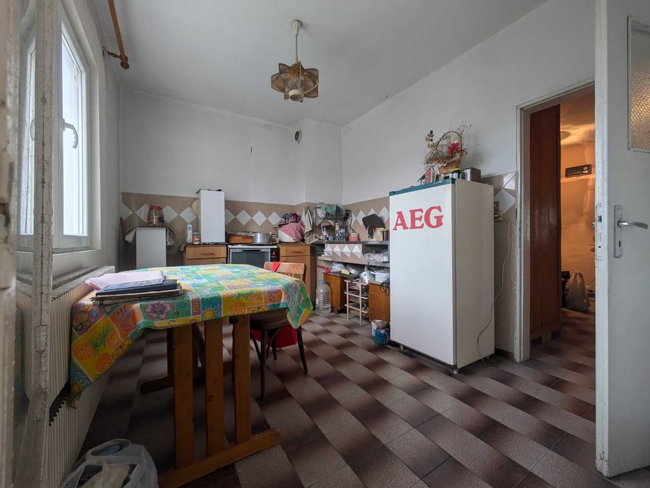 Продава се Двустаен апартамент в Шумен, Център - 62 кв.м за 1694 €/кв.м - Снимка #9