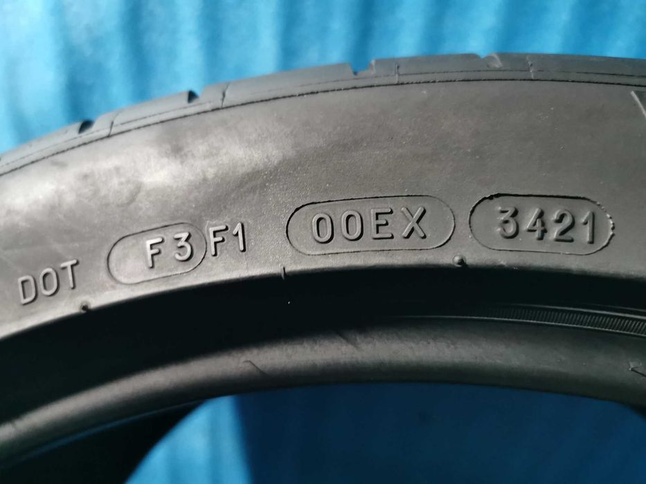 315/30 ZR21 - michelin 2 bucati
