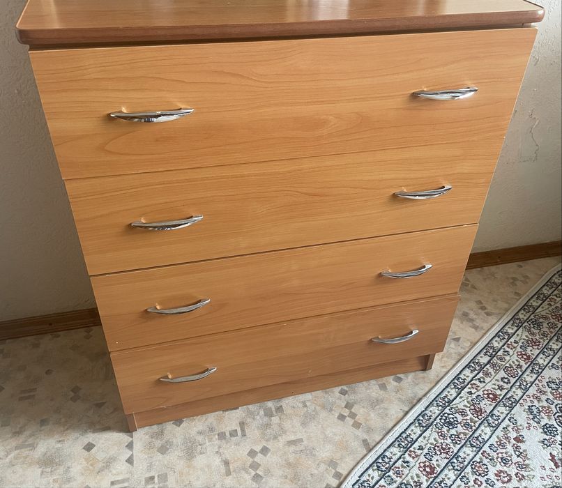 продам комод срочно