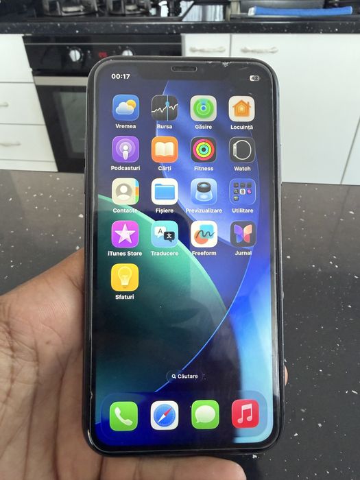 iPhone 11 - 64 GB | Baterie nouă (100%) | Stare vizuală foarte bună (8/10)