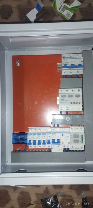 Электрик  мантйор