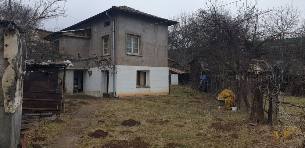 Къща село Калотина