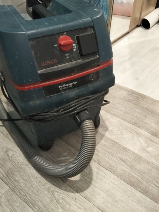 Продам строительный пылесос