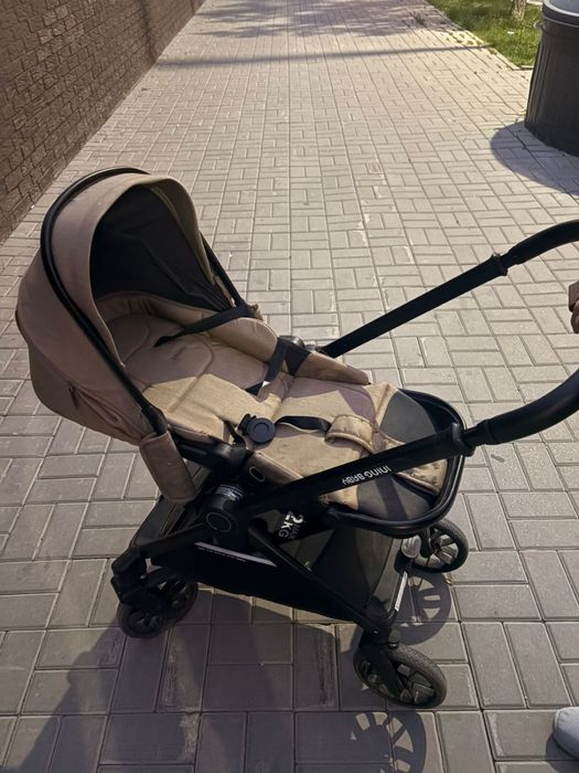 Продается коляска Ining baby