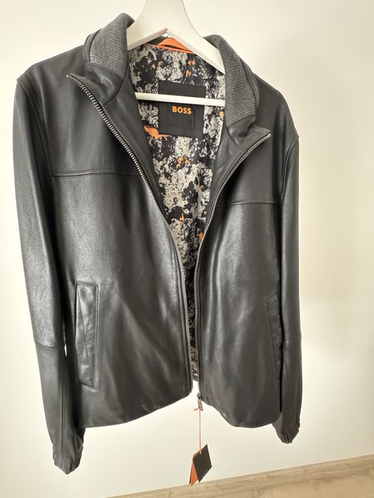 Geaca Boss piele noua! Marime 50 (M-L)