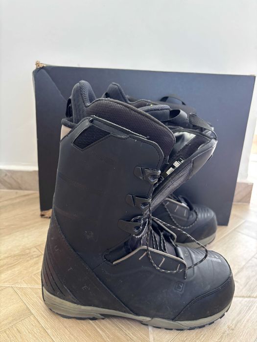 Ски и сноуборд оборудване