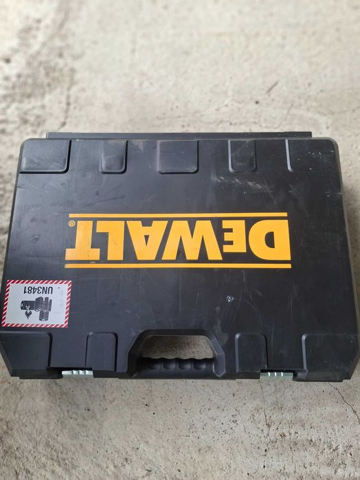 Диамантено-пробивна бормашина DeWALT
