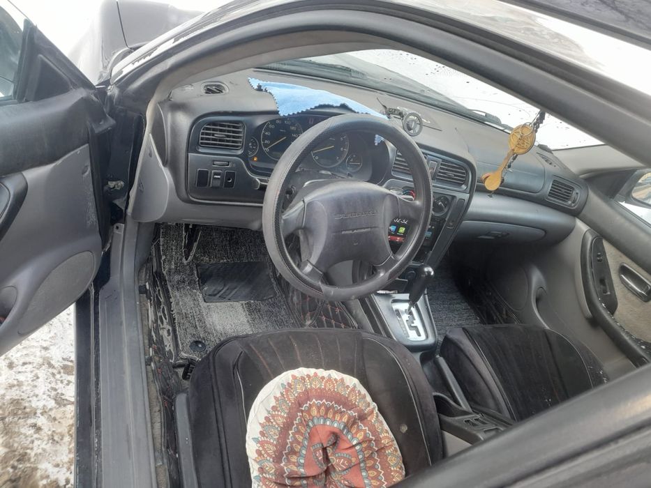 Subaru legasy унивесал 2001г