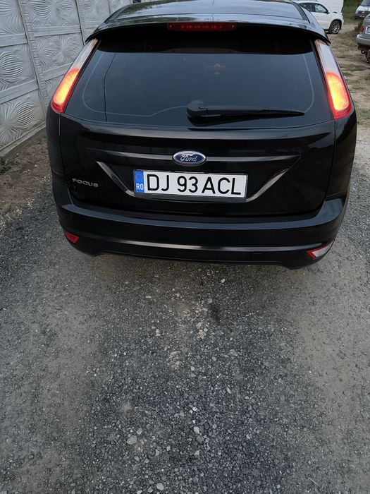 Vand ford focus 2 cu gpl acte la zi