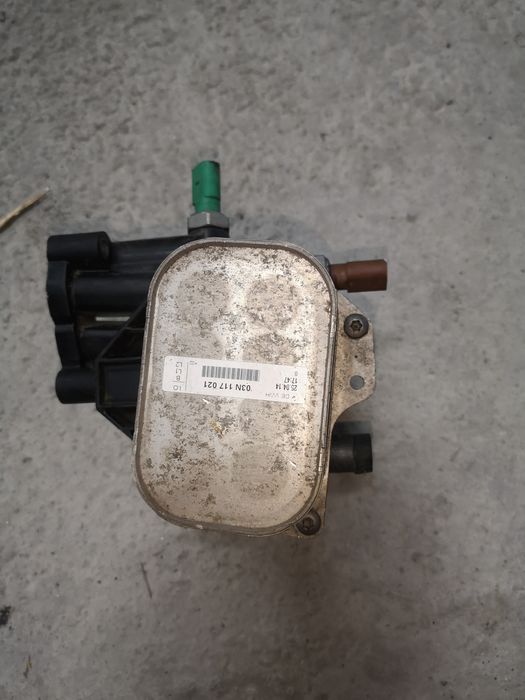 Carcasa filtru ulei termoflot 1.6 tdi CLH 105cp vw golf 7 VII 2014