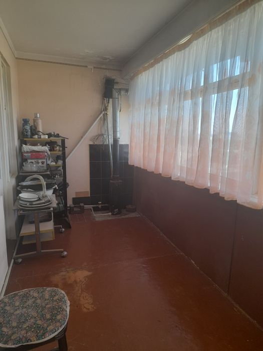 З/х комнатная переделанная в 4/х квартира яахунбабаевский массив за ка