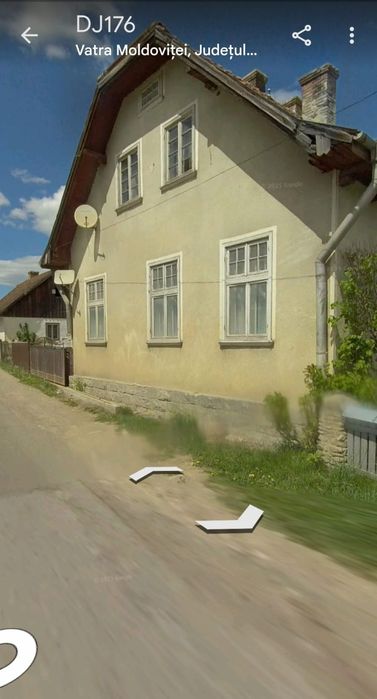 Casă de vânzare ..