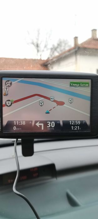 Навигация за камион Том Том 4,3 инча с нови карти, зарядно и стойка