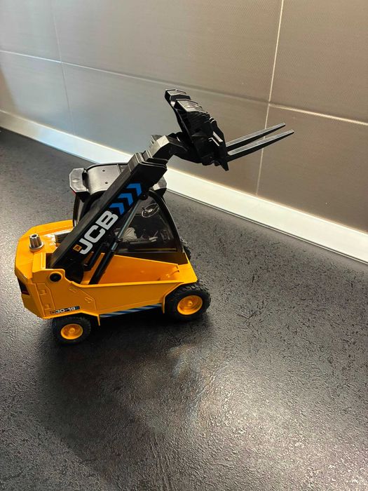 Incarcator JCB Teletruk, Bruder 02512