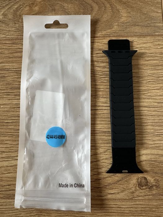 Curea magnetică Apple Watch neagră 42/44/45/49mm nouă