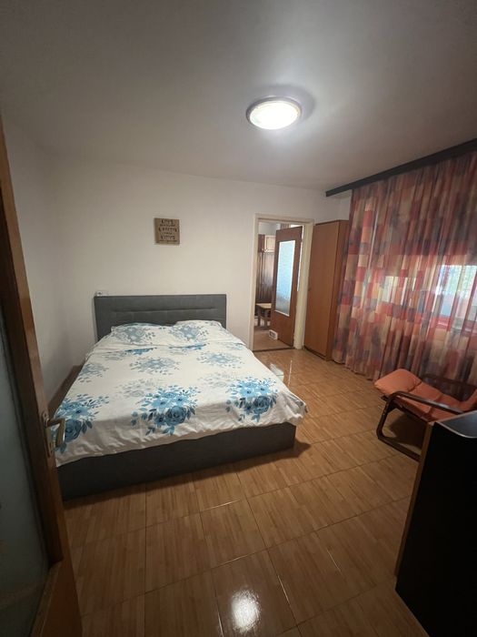 Inchiriez apartament 2 camere regim hotelier