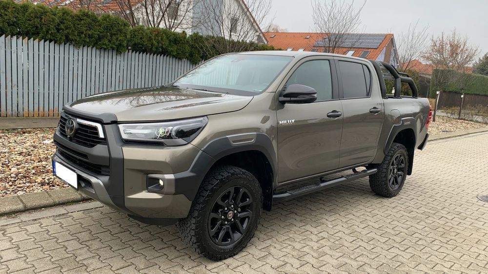 Toyota Hilux Toyota Hilux 2.8D-4D 4X4 DOUBLE INVINCIBLE