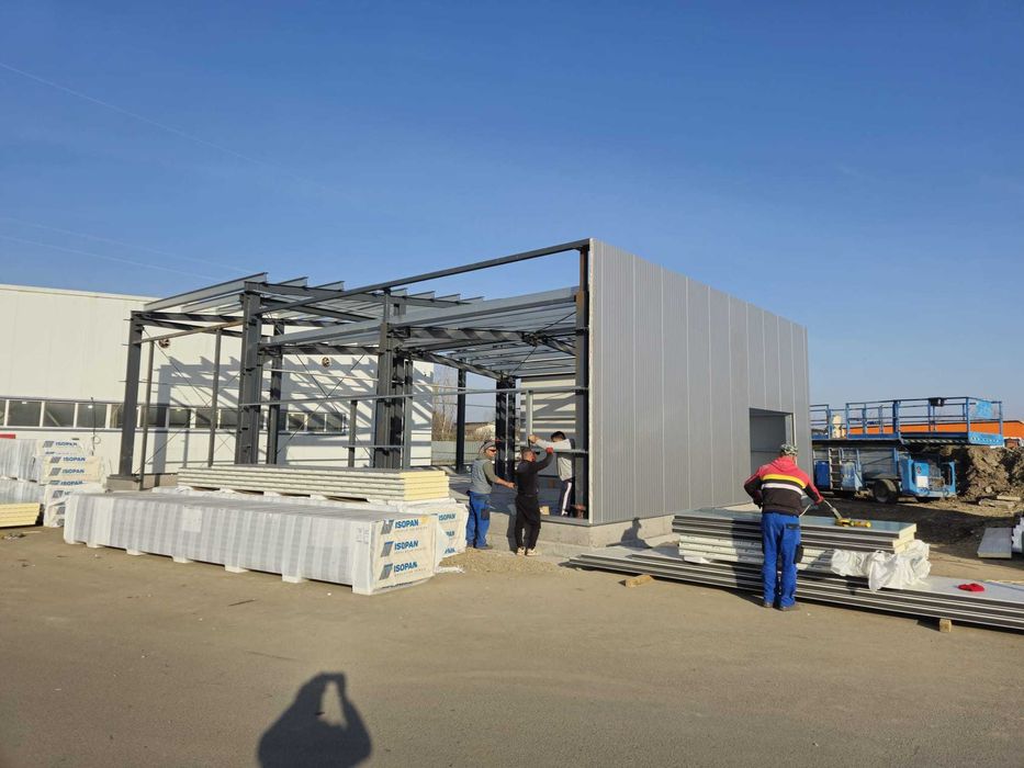 Panouri sandwich ISOPAN - solutie completa pentru hale metalice