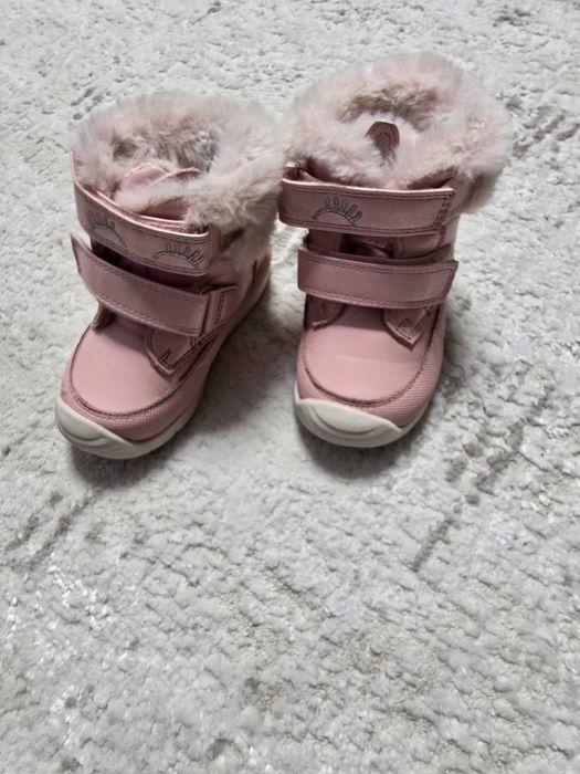 Vând ghetuțe îmblănite fetițe