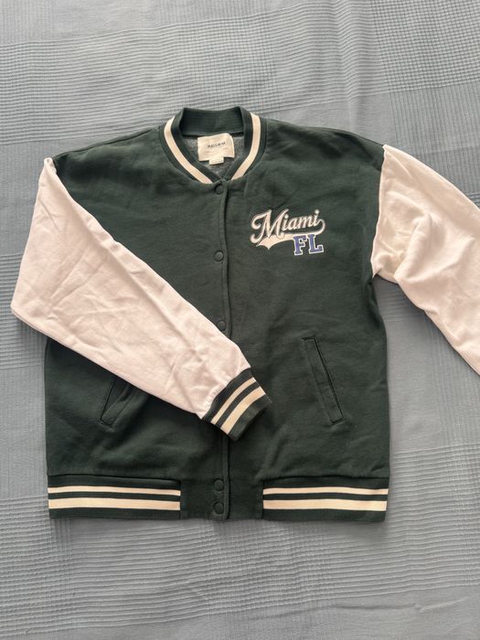 Бомбер для девочки от Pull & Bear