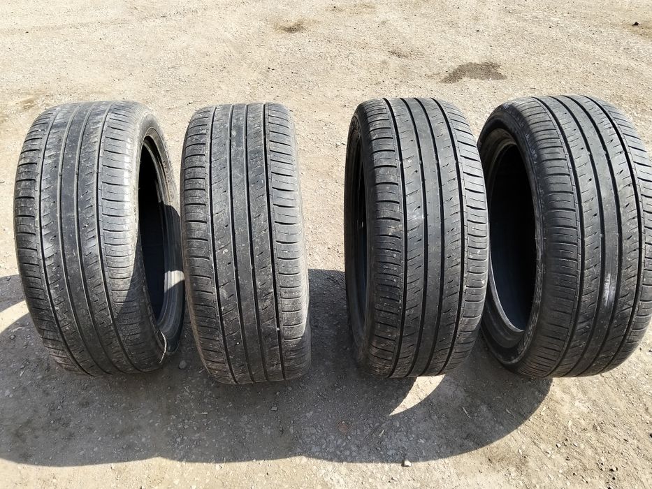 Продам шины летние Dunlop